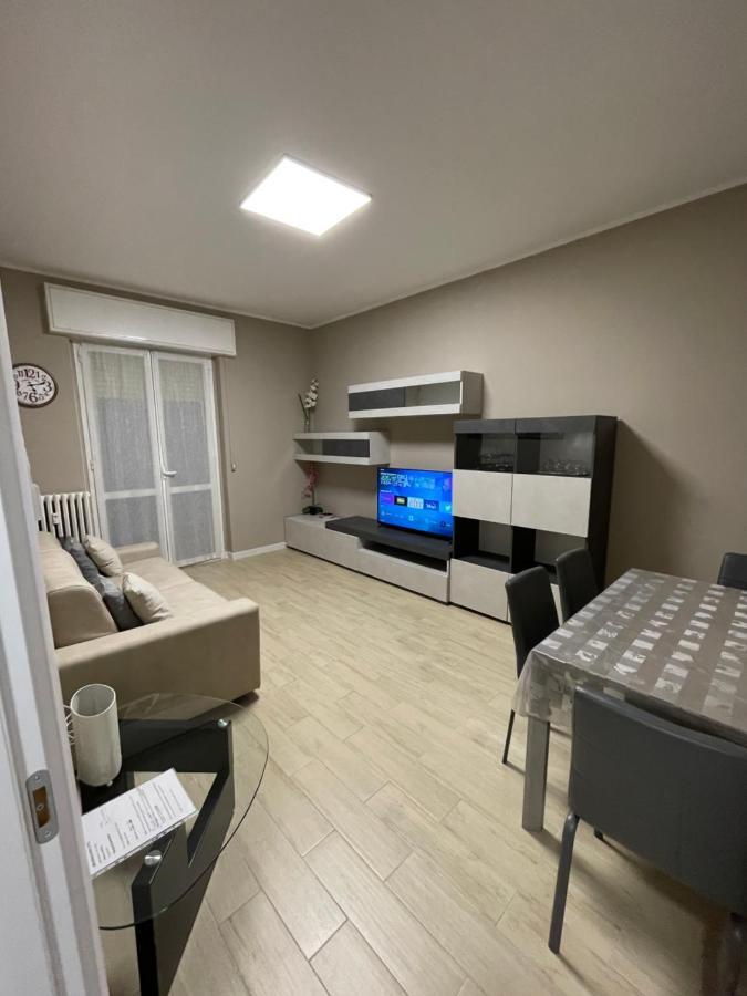 Casa Iris Appartement Rozzano Buitenkant foto